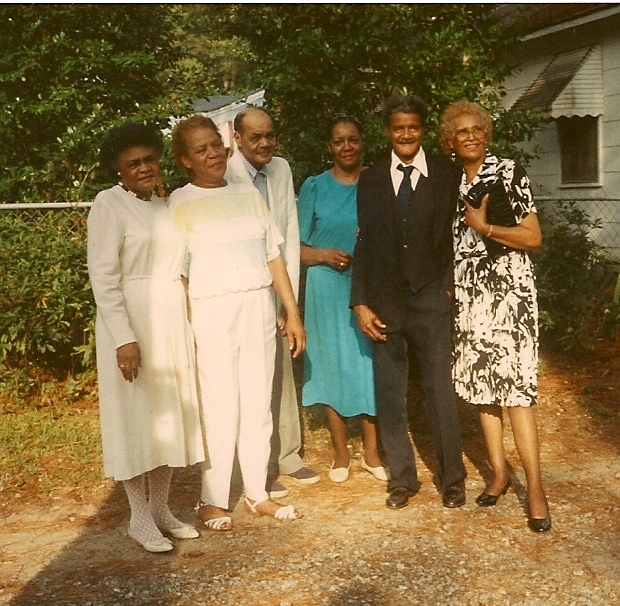 Joe and Easters grown children: Liza, Easter Belle, Albert, Nelly, Jess, and Clora in Macon,Georgia for Franks funeral